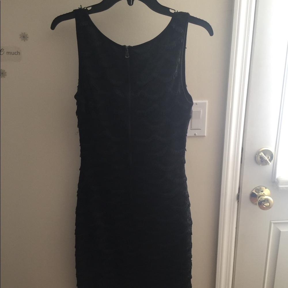 Dress - Picture 3 of 4